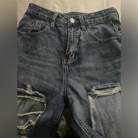 JEANS - Picture 3 of 4